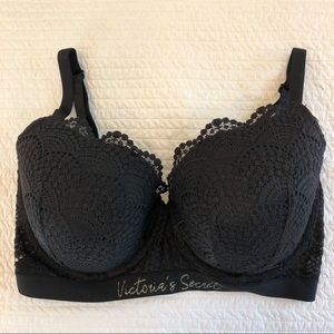 Victoria’s Secret t-shirt bra